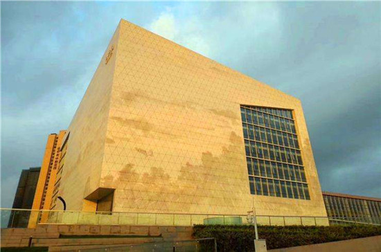 为什么那么多的人用铝单板来装饰建筑呢